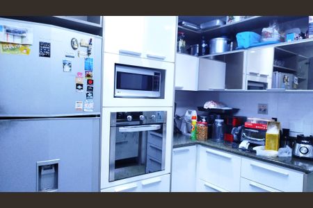 Apartamento à venda com 200m², 3 quartos e 3 vagasCozinha