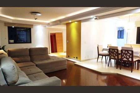 Apartamento à venda com 200m², 3 quartos e 3 vagasSala