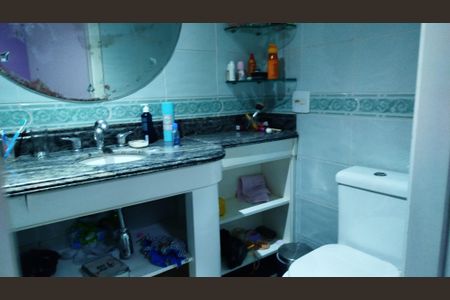 Apartamento à venda com 200m², 3 quartos e 3 vagasBanheiro suite 1