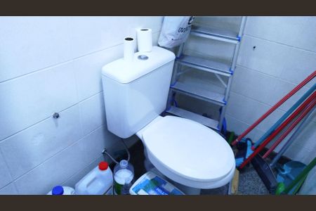 Apartamento à venda com 200m², 3 quartos e 3 vagasBanheiro de serviço 4