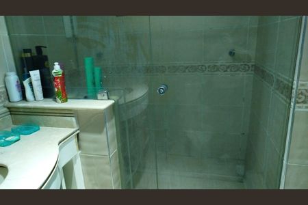 Apartamento à venda com 200m², 3 quartos e 3 vagasBanheiro suite 2