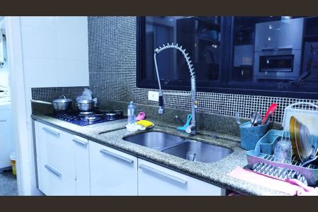 Apartamento à venda com 200m², 3 quartos e 3 vagasCozinha pia