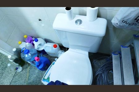 Apartamento à venda com 200m², 3 quartos e 3 vagasBanheiro de serviço 4