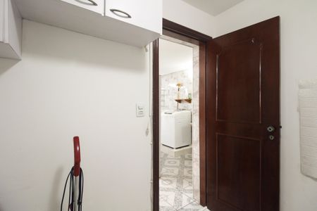 Casa à venda com 174m², 3 quartos e 3 vagasQuarto de Serviço