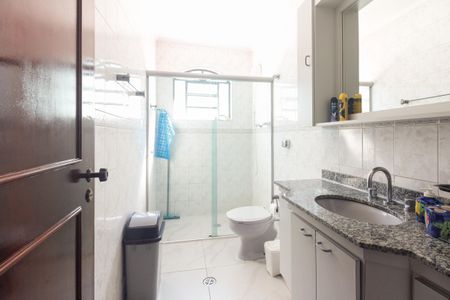 Casa à venda com 174m², 3 quartos e 3 vagasBanheiro Suíte