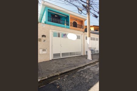 Casa à venda com 174m², 3 quartos e 3 vagasFachada