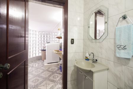 Casa à venda com 174m², 3 quartos e 3 vagasBanheiro de Serviço