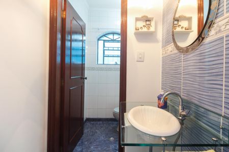 Casa à venda com 174m², 3 quartos e 3 vagasLavabo