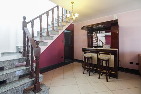 Casa à venda com 174m², 3 quartos e 3 vagasSala