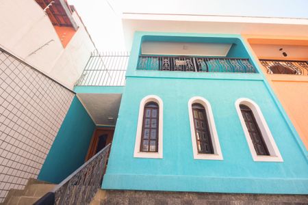 Casa à venda com 174m², 3 quartos e 3 vagasFachada