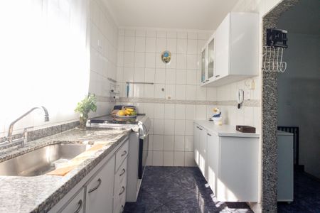 Casa à venda com 174m², 3 quartos e 3 vagasCozinha