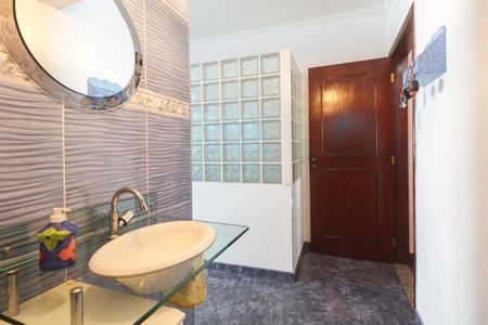 Casa à venda com 174m², 3 quartos e 3 vagasLavabo
