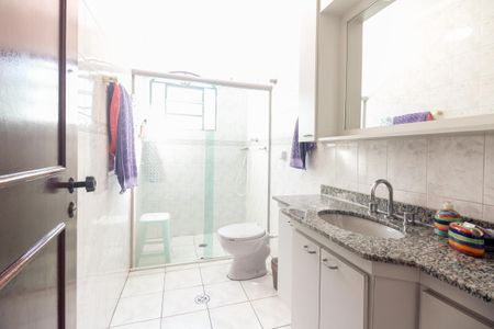 Casa à venda com 174m², 3 quartos e 3 vagasBanheiro Social