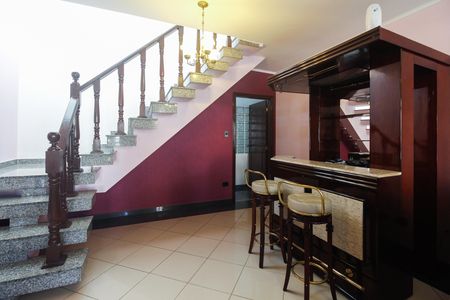 Casa à venda com 174m², 3 quartos e 3 vagasSala