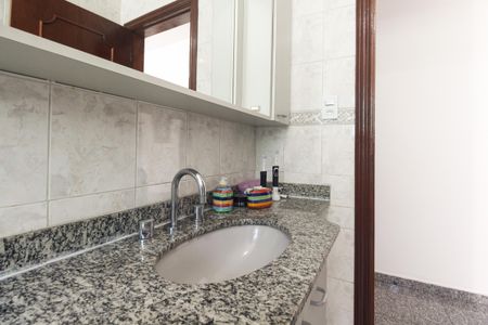 Casa à venda com 174m², 3 quartos e 3 vagasBanheiro Social