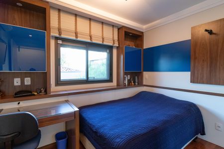 Apartamento à venda com 193m², 4 quartos e 5 vagas Apartamento à venda com 193m², 4 quartos e 5 vagasSuíte 1