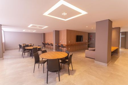 Apartamento para alugar com 60m², 2 quartos e 2 vagas Apartamento para alugar com 60m², 2 quartos e 2 vagasÁrea comum - Salão de festas