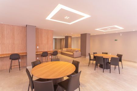Apartamento para alugar com 60m², 2 quartos e 2 vagas Apartamento para alugar com 60m², 2 quartos e 2 vagasÁrea comum - Salão de festas