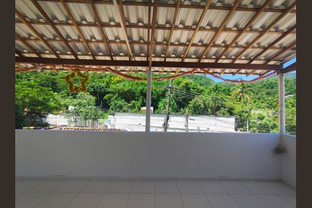Casa à venda com 190m², 2 quartos e 2 vagasVaranda 