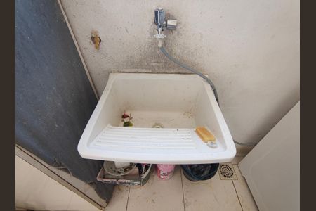 Casa à venda com 190m², 2 quartos e 2 vagasArea de serviço 