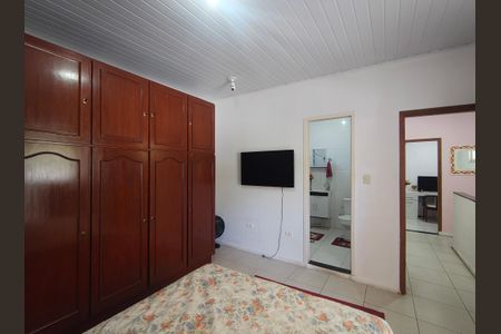 Casa à venda com 190m², 2 quartos e 2 vagasQuarto 2 suite