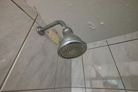 Casa à venda com 400m², 4 quartos e 5 vagas Casa à venda com 400m², 4 quartos e 5 vagasBanheiro 2