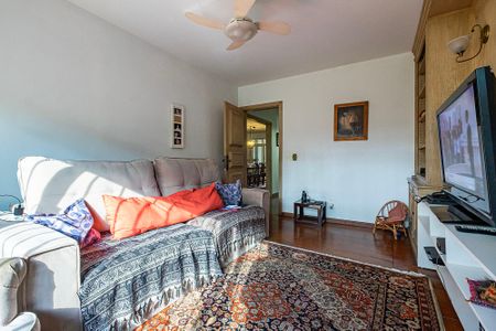 Casa à venda com 400m², 4 quartos e 5 vagas Casa à venda com 400m², 4 quartos e 5 vagasSala