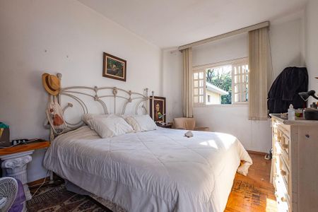 Casa à venda com 400m², 4 quartos e 5 vagas Casa à venda com 400m², 4 quartos e 5 vagasQuarto de Serviço