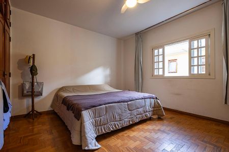 Casa à venda com 400m², 4 quartos e 5 vagas Casa à venda com 400m², 4 quartos e 5 vagasQuarto 3