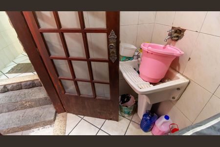 Casa à venda com 230m², 3 quartos e 2 vagas Casa à venda com 230m², 3 quartos e 2 vagasÁrea de Serviço