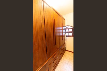 Casa à venda com 230m², 3 quartos e 2 vagas Casa à venda com 230m², 3 quartos e 2 vagasQuarto 2