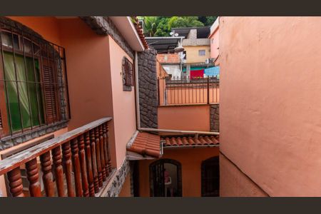 Casa à venda com 230m², 3 quartos e 2 vagas Casa à venda com 230m², 3 quartos e 2 vagasVista do Quarto