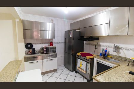 Casa à venda com 230m², 3 quartos e 2 vagas Casa à venda com 230m², 3 quartos e 2 vagasCozinha