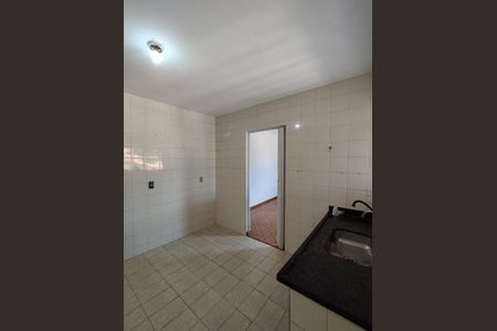 Casa à venda com 40m², 1 quarto e 1 vagaSala/Cozinha