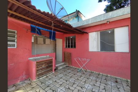 Casa à venda com 40m², 1 quarto e 1 vagaQuintal