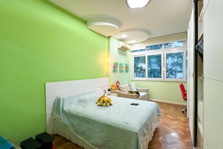 Apartamento à venda com 288m², 4 quartos e 2 vagasQuarto 02