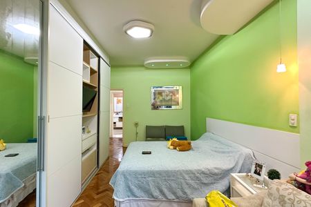 Apartamento à venda com 288m², 4 quartos e 2 vagasQuarto 02