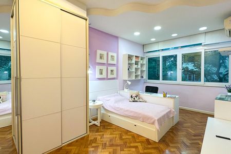 Apartamento à venda com 288m², 4 quartos e 2 vagasQuarto 03