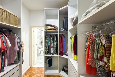 Apartamento à venda com 288m², 4 quartos e 2 vagasSuíte