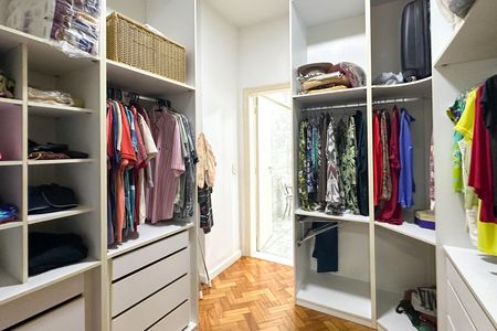 Apartamento à venda com 288m², 4 quartos e 2 vagasSuíte