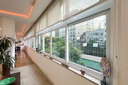 Apartamento à venda com 288m², 4 quartos e 2 vagasSala