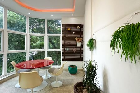 Apartamento à venda com 288m², 4 quartos e 2 vagasSala