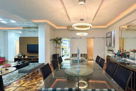 Apartamento à venda com 288m², 4 quartos e 2 vagasSala