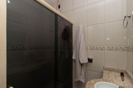 Casa à venda com 200m², 3 quartos e 2 vagasBanheiro da Suíte 2