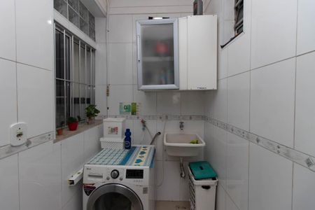 Casa à venda com 200m², 3 quartos e 2 vagasÁrea de Serviço