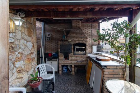 Casa à venda com 200m², 3 quartos e 2 vagasVaranda