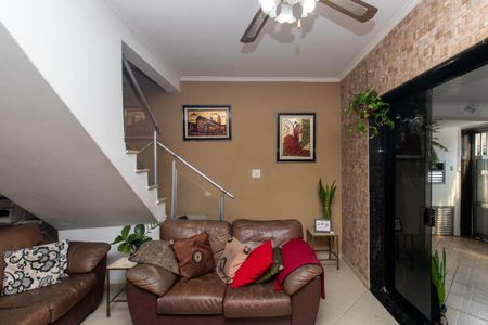 Casa à venda com 200m², 3 quartos e 2 vagasSala