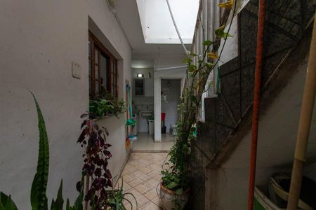 Casa à venda com 200m², 3 quartos e 2 vagasCorredor Externo