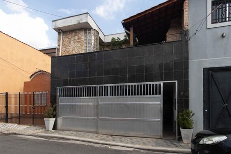 Casa à venda com 200m², 3 quartos e 2 vagasFachada