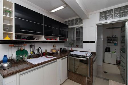 Casa à venda com 200m², 3 quartos e 2 vagasCozinha